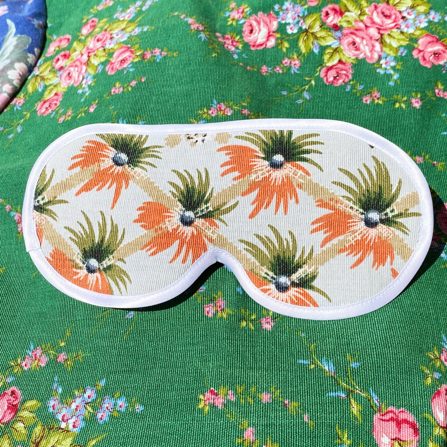 Eye mask